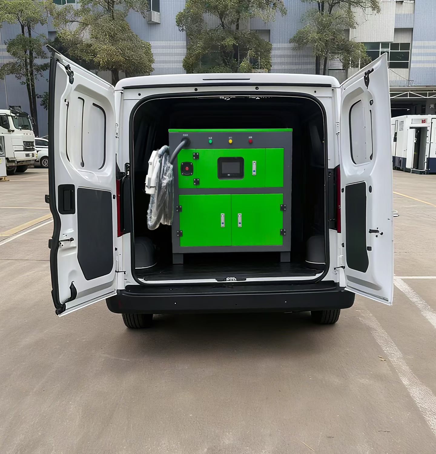 电源车充电枪特写-直流充电接口-国标充电枪